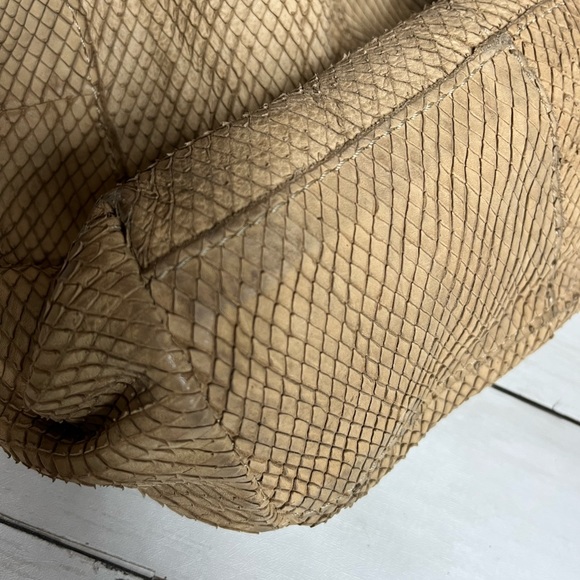 Jenrigo Bag Tan Soft Snake Skin Leather. - Picture 10 of 16